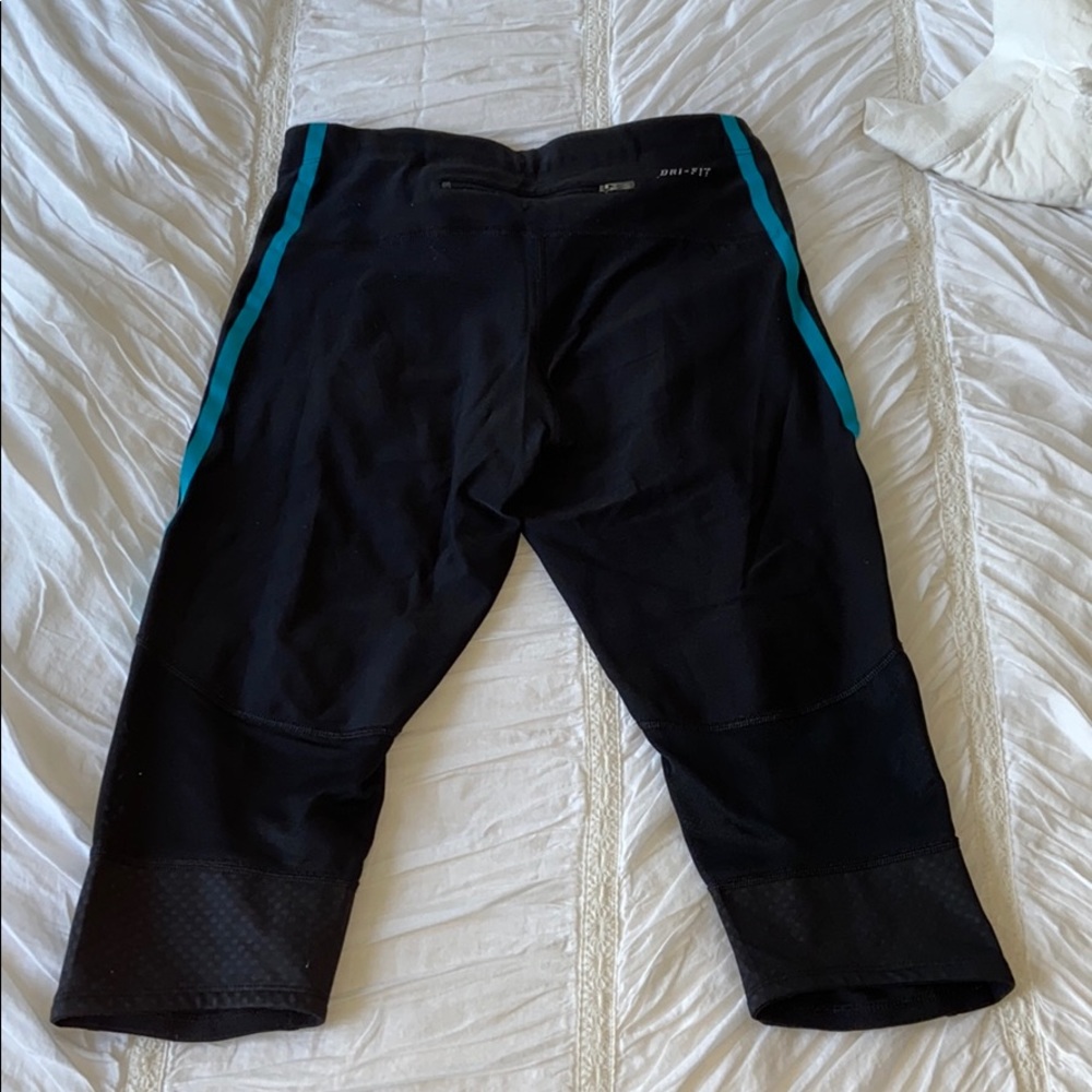 Nike Running Capris - Picture 5 of 6